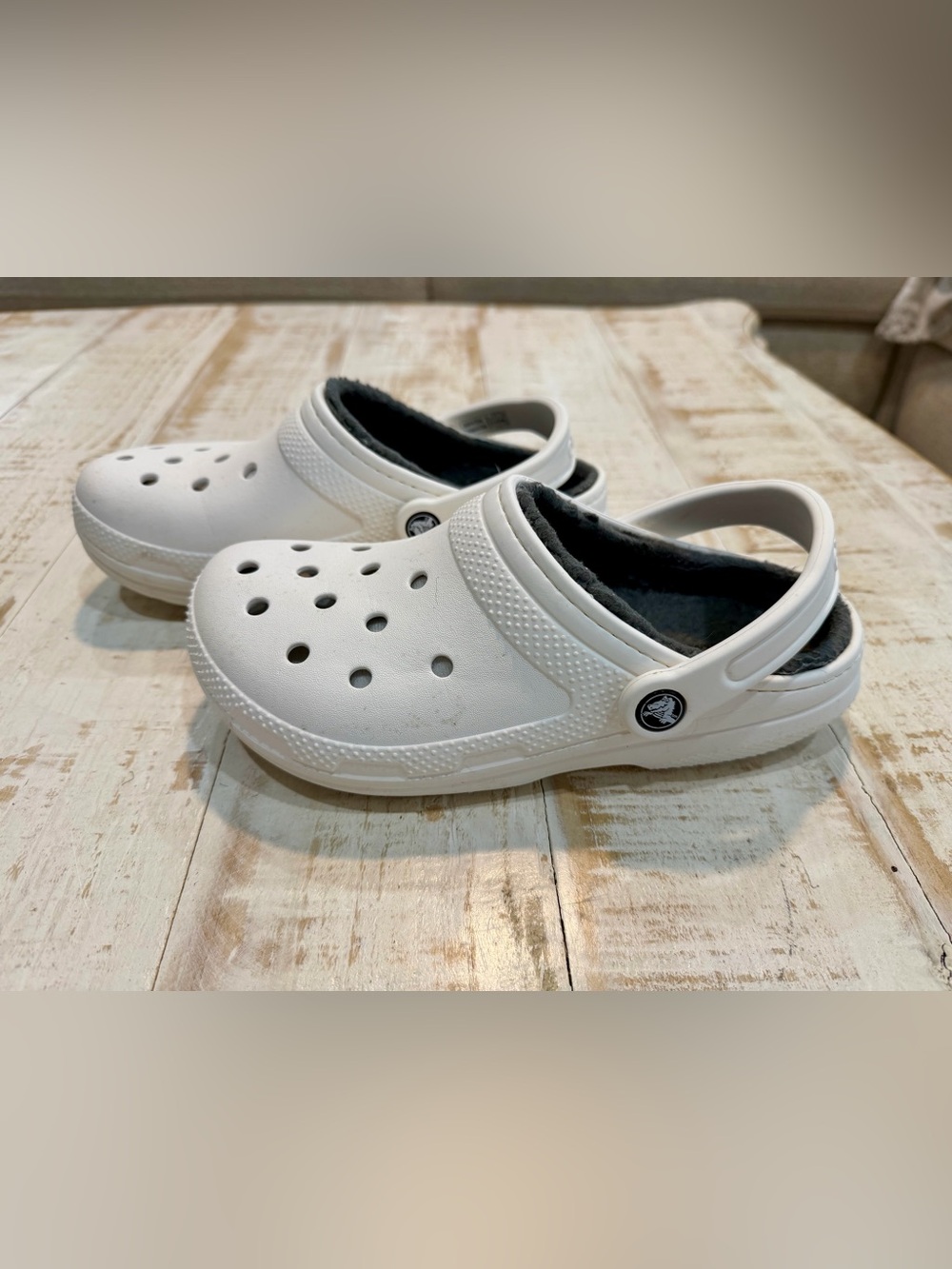 CROCS Classic Clog with Grey Fleece Lining - White M5 / W7